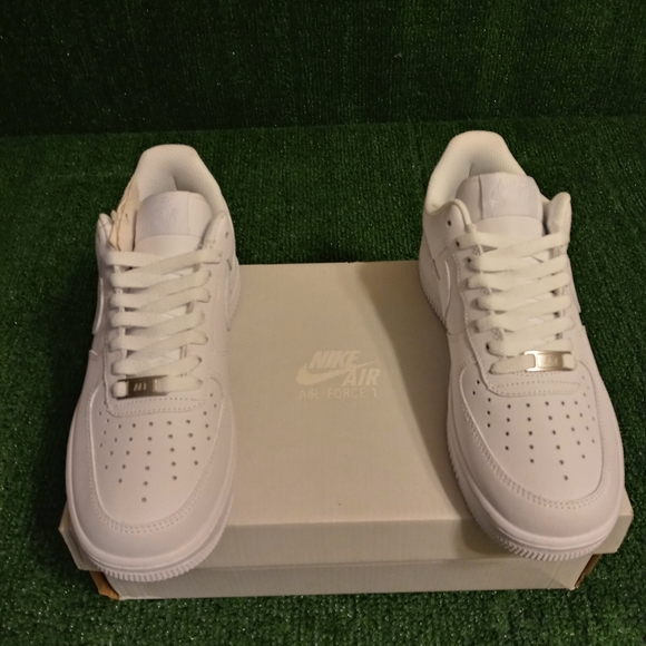 COPY - Air Force 1 Low - Picture 4 of 5